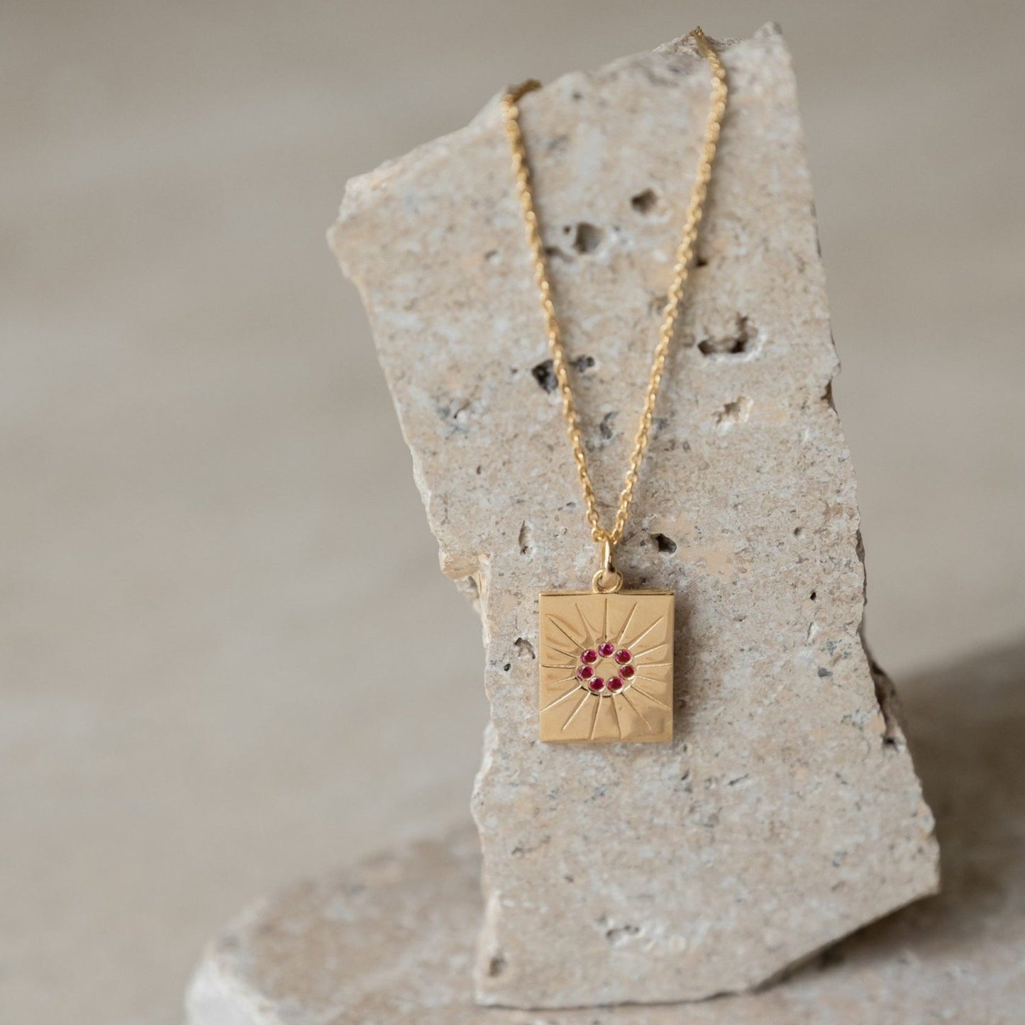 The Ananda pendant is 15.3mm x 20.3mm. Chain length: 50cm Features adjustable hoops to shorten chain. Beautifully handcrafted in 2 micron 18k Gold on solid 925 Sterling Silver.