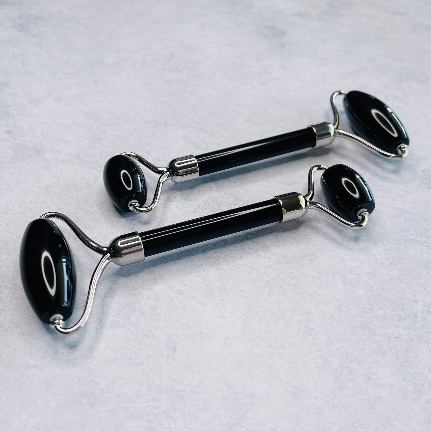 Black Obsidian Roller