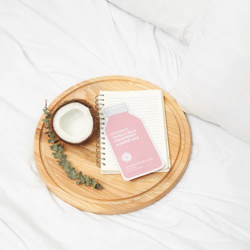 Soothing Strawberries & Cream Raw Juice Sheet Mask